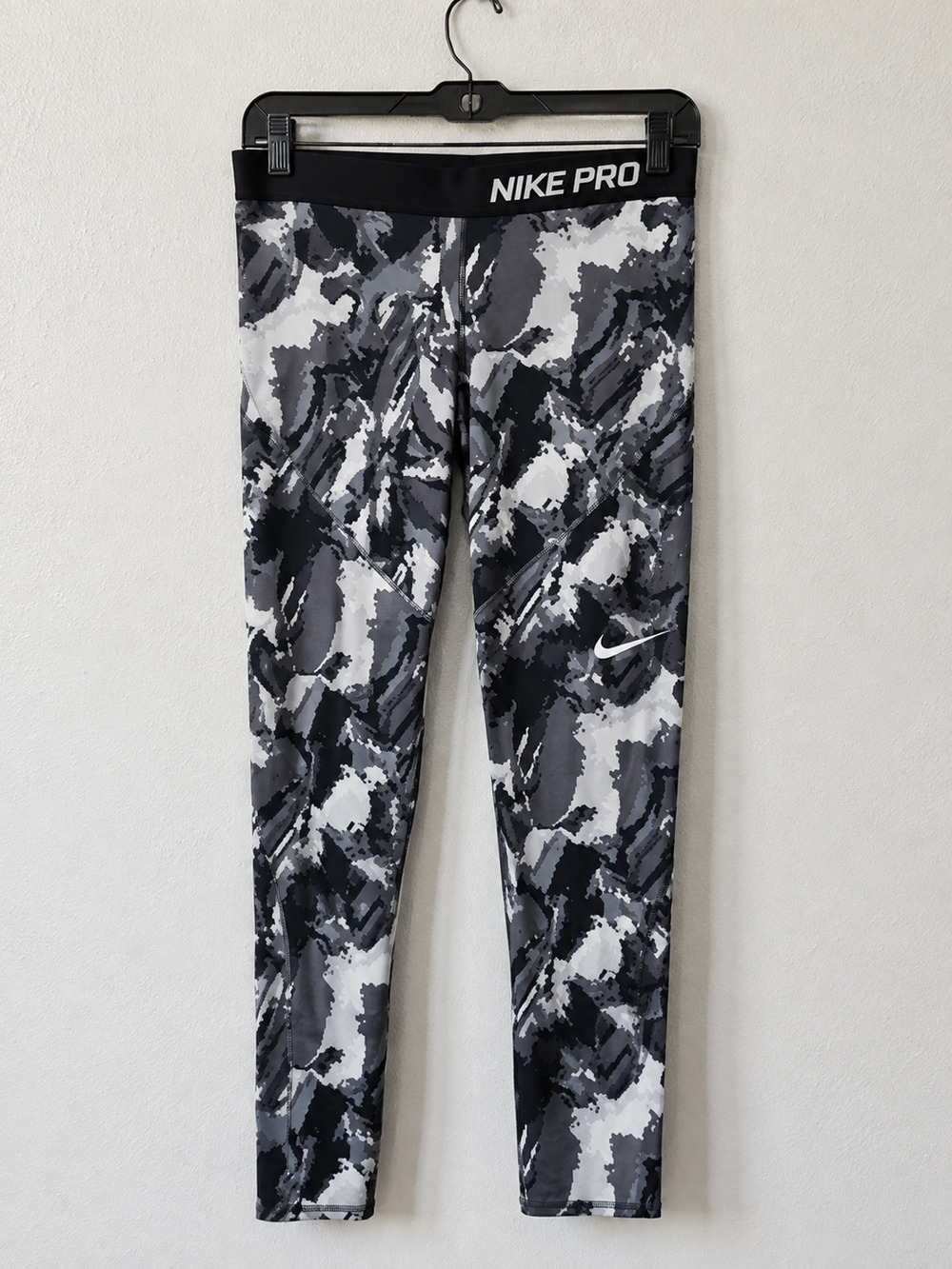 Nike Pro Hyperwarm Womens XL Leggings Black Gray Camo Dri Fit Compression Run